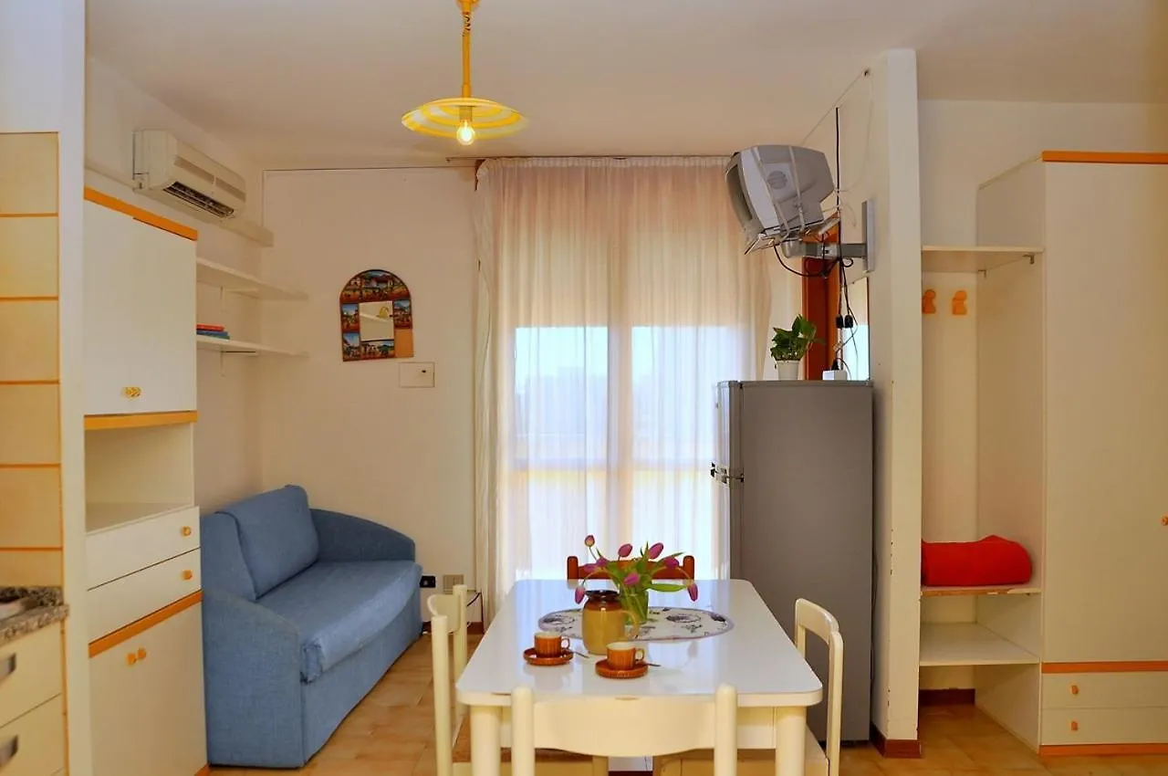 Lägenhet Adorable Flat With Large Terrace Overlooking The Sea Bibione