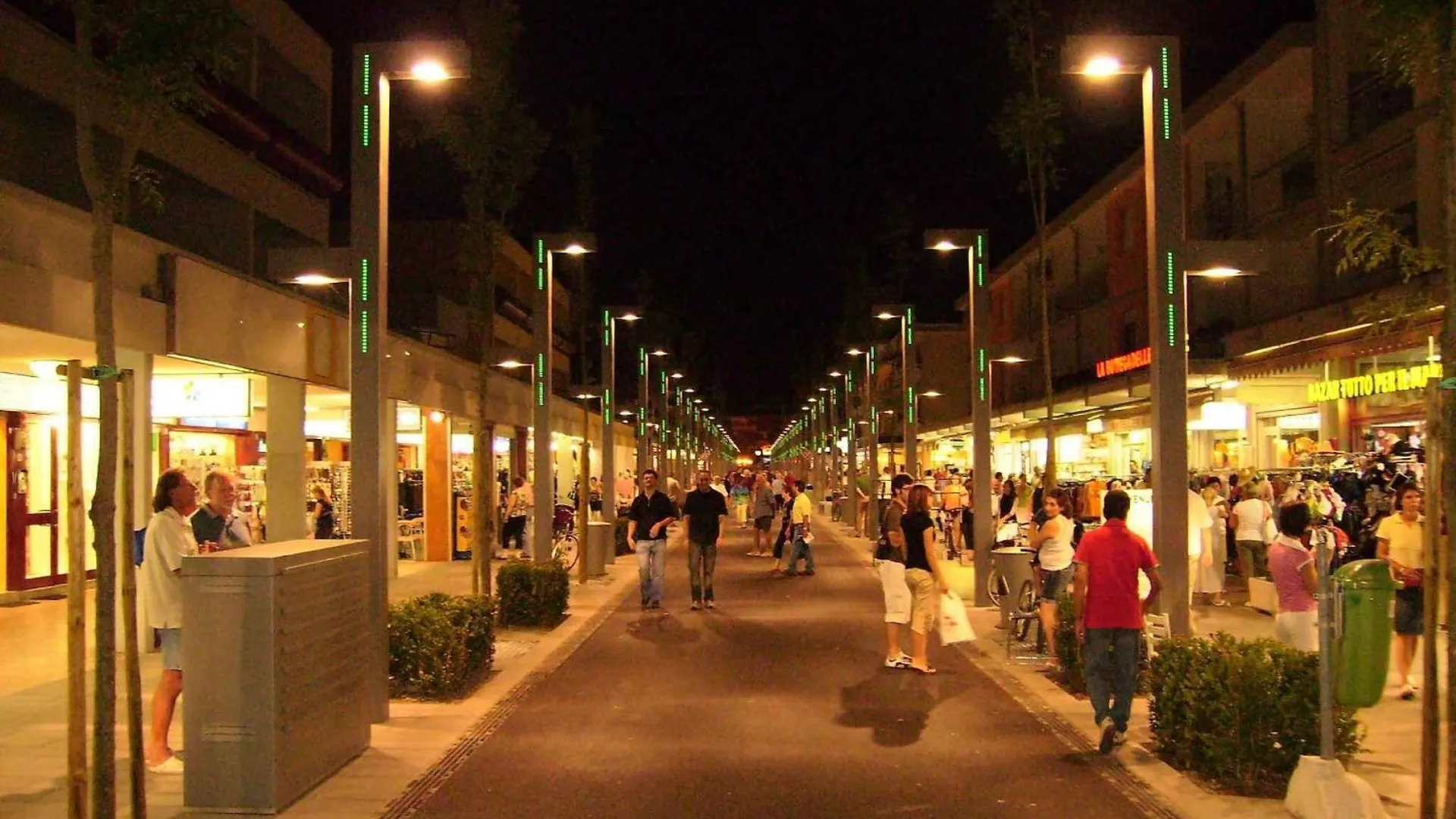 Adorable Flat With Large Terrace Overlooking The Sea Bibione 0*,